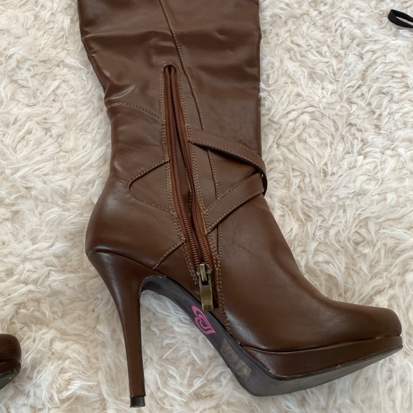Heart and Soul vintage brown heeled boot - Picture 2 of 5
